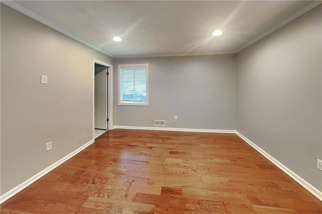 4623 Huntridge Drive Ne - Photo 12