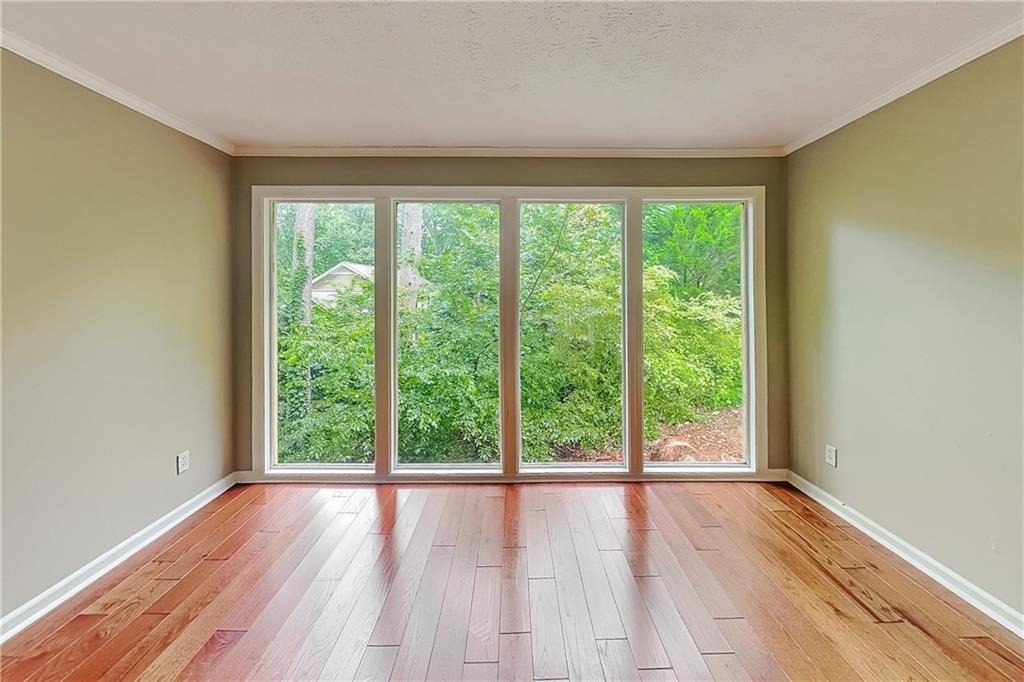 4623 Huntridge Drive Ne - Photo 16