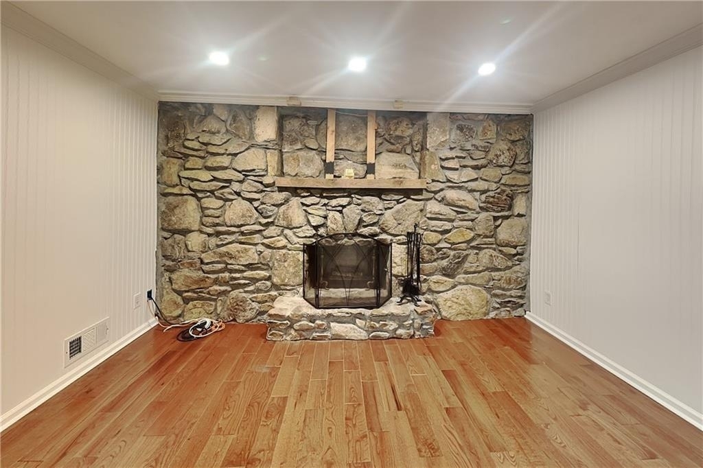 4623 Huntridge Drive Ne - Photo 2