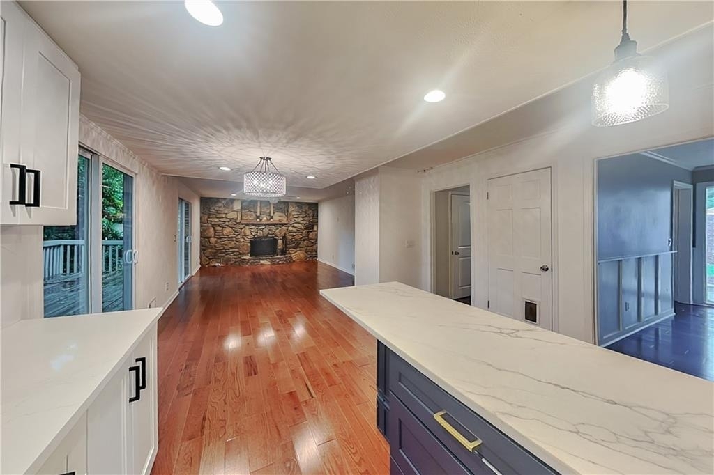 4623 Huntridge Drive Ne - Photo 4