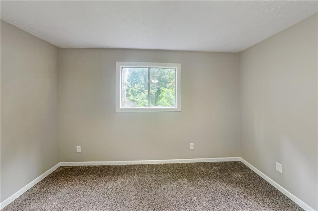 4623 Huntridge Drive Ne - Photo 13