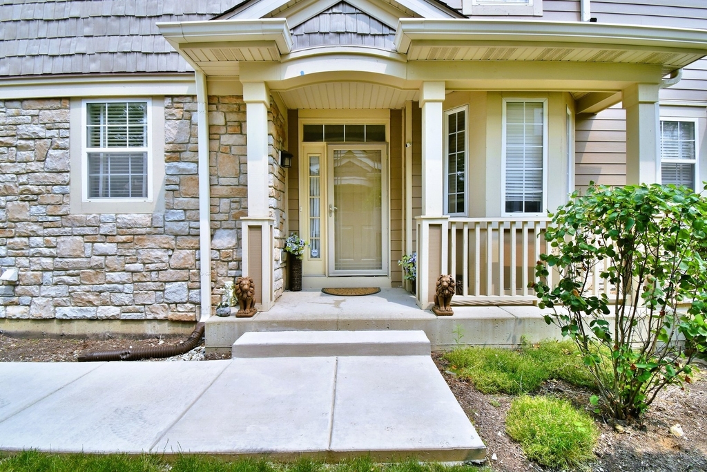 4611 Jenna Road - Photo 2