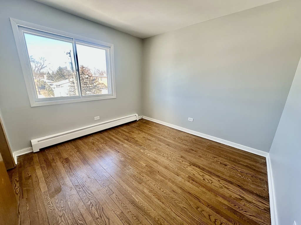550 N Ardmore Avenue - Photo 6