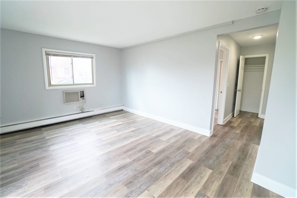 1100 N Wheeling Road - Photo 5