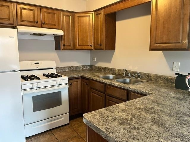 8241 W 79 Street W - Photo 7