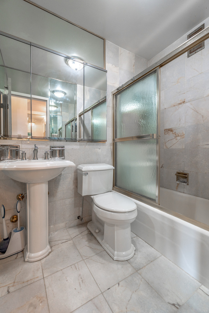 777 N Michigan Avenue - Photo 17