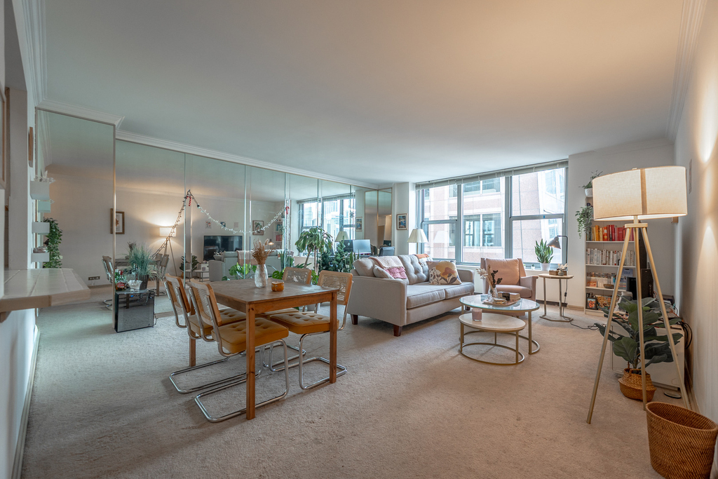 777 N Michigan Avenue - Photo 2
