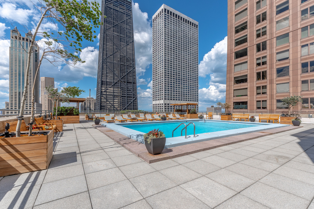 777 N Michigan Avenue - Photo 22