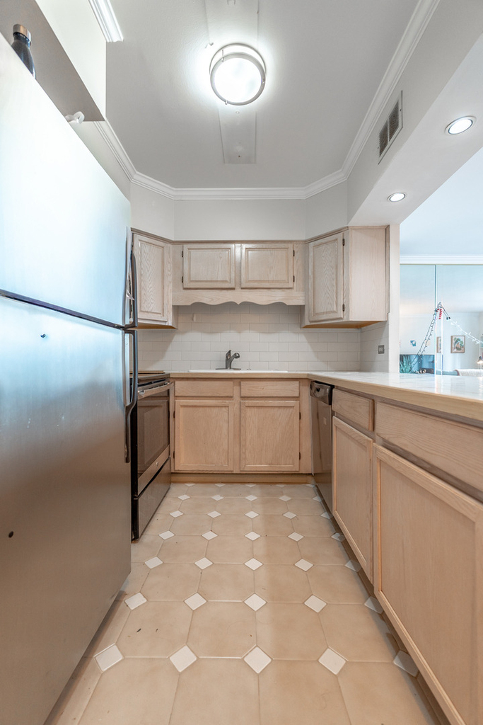 777 N Michigan Avenue - Photo 8
