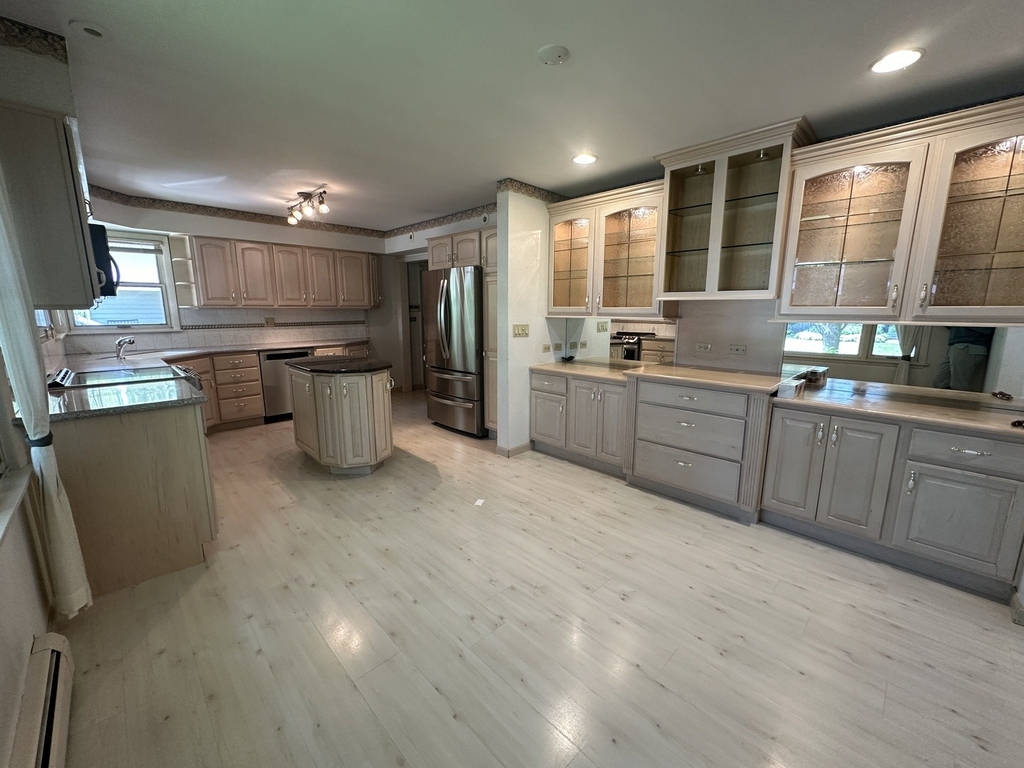 662 Garfield Avenue - Photo 4