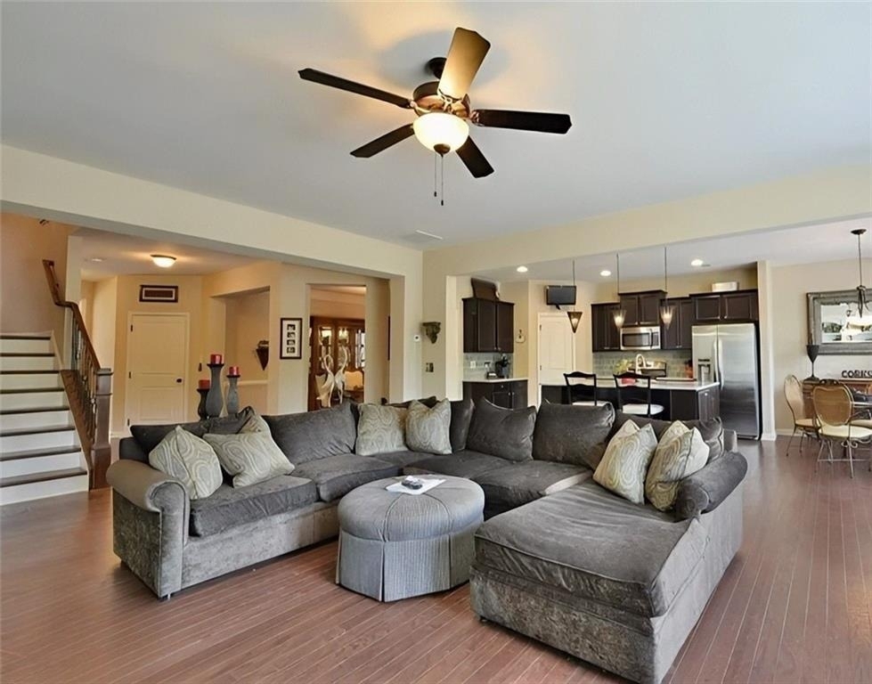 8455 Village School Drive - Photo 3