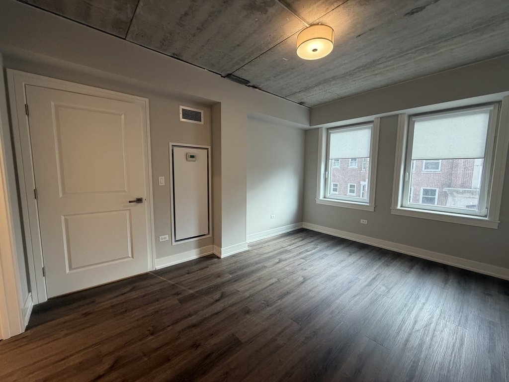 952 W Carmen Avenue - Photo 19