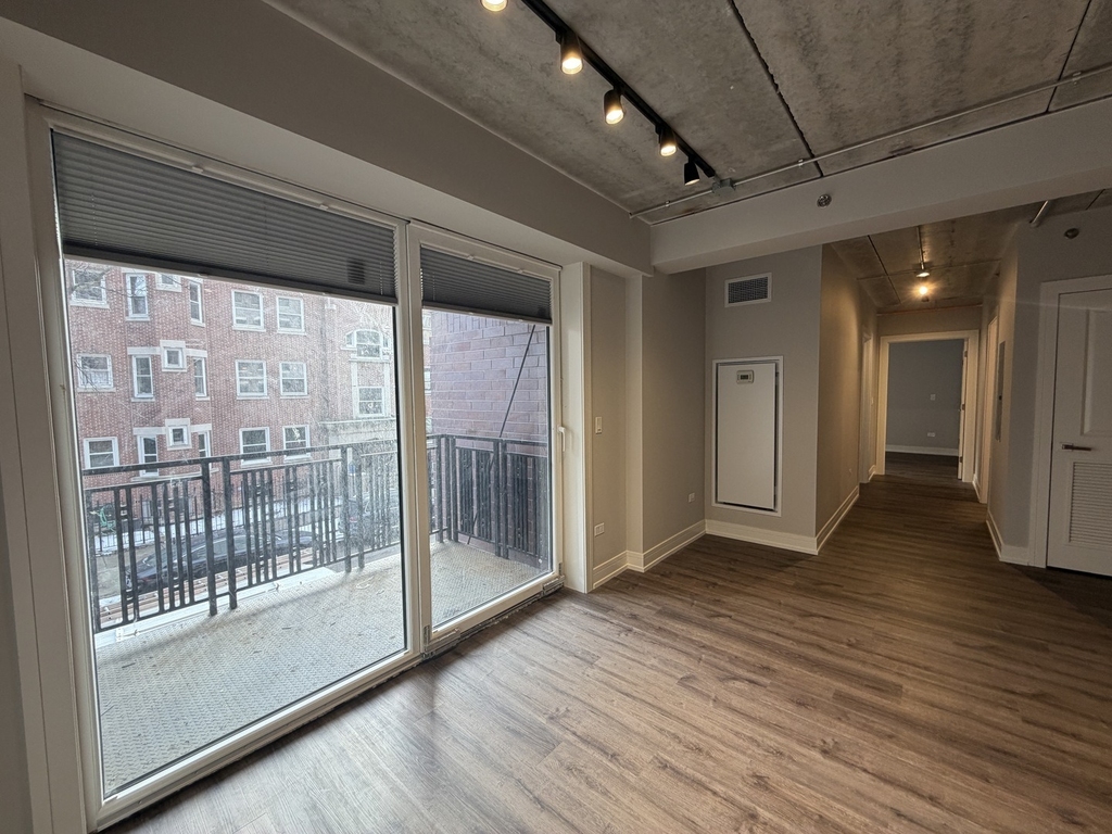 952 W Carmen Avenue - Photo 8