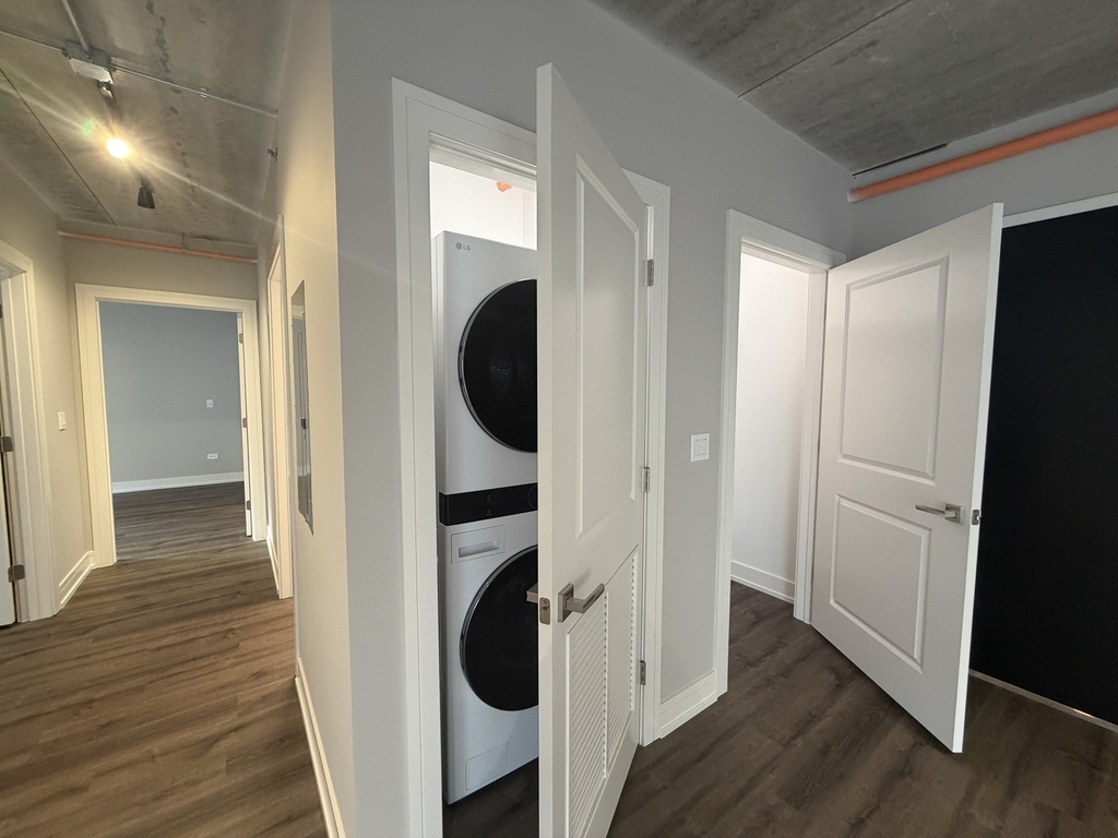 952 W Carmen Avenue - Photo 20