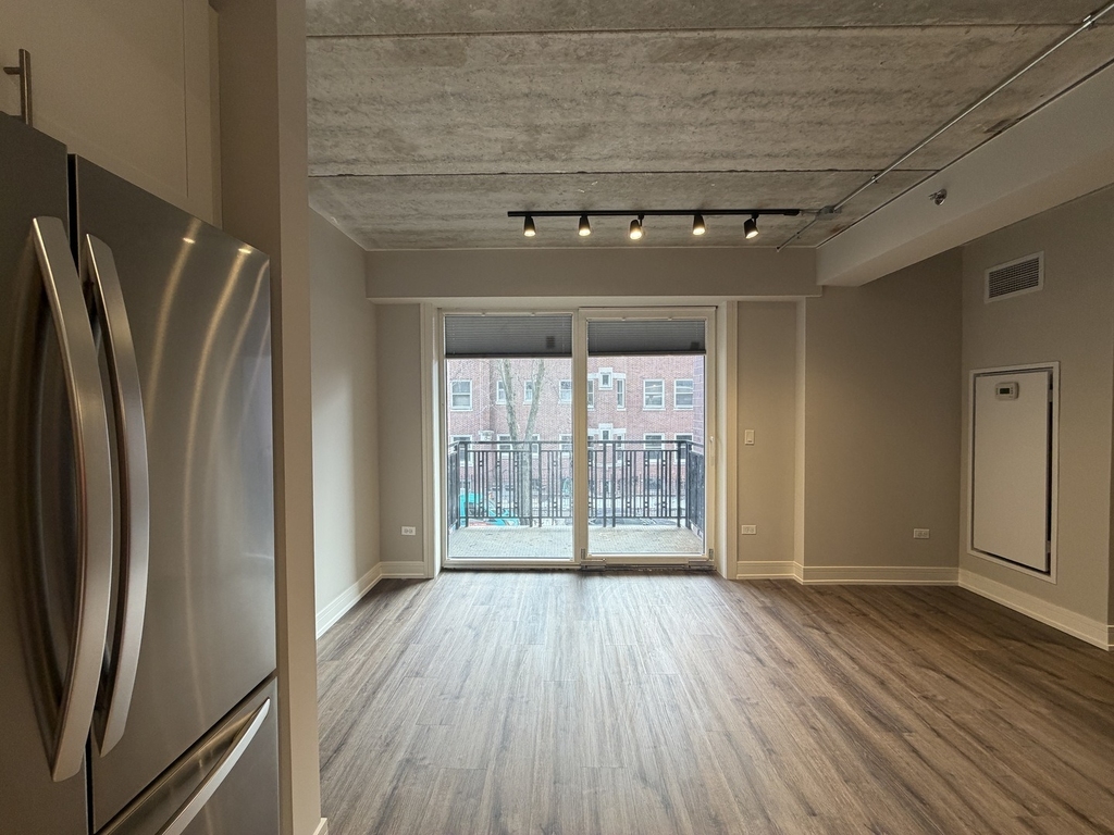 952 W Carmen Avenue - Photo 4