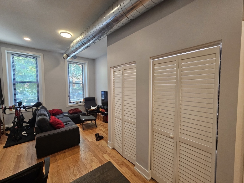 1415 W Erie Street - Photo 6