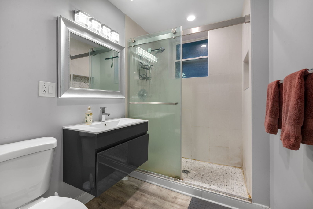 1135 W Farwell Avenue - Photo 7
