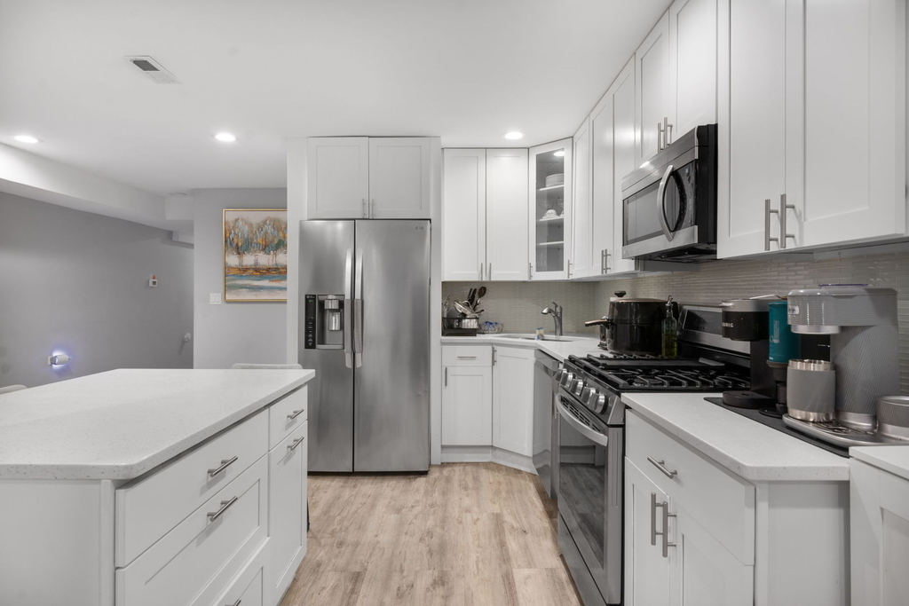 1135 W Farwell Avenue - Photo 4