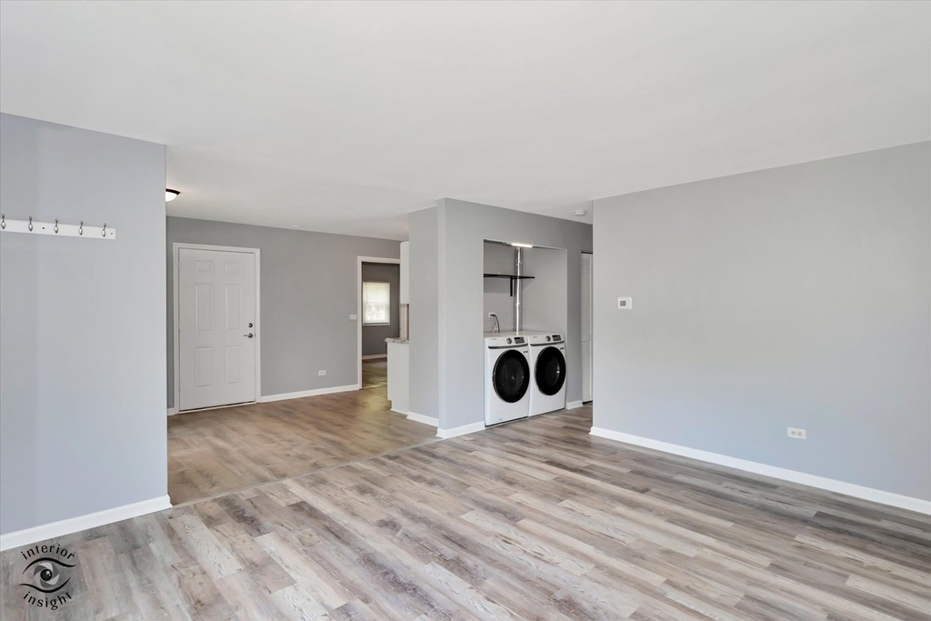 1947 Beacon Boulevard - Photo 6