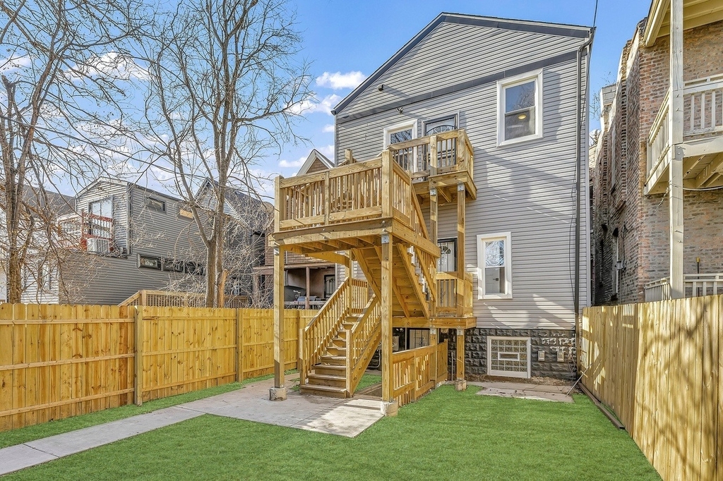 6613 S Langley Avenue - Photo 11