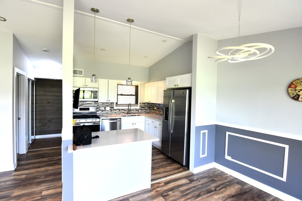 1285 Bamburg Court - Photo 12