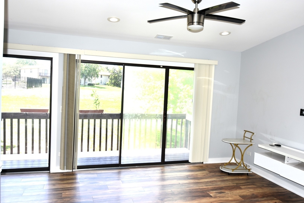 1285 Bamburg Court - Photo 13
