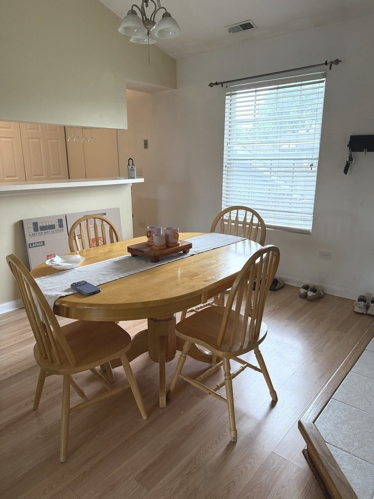 385 Sandhurst Circle - Photo 3