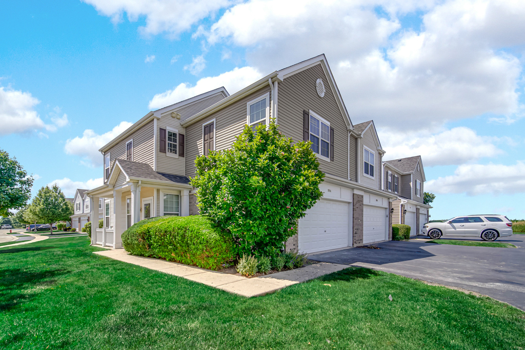 191 Willoughby Court - Photo 4