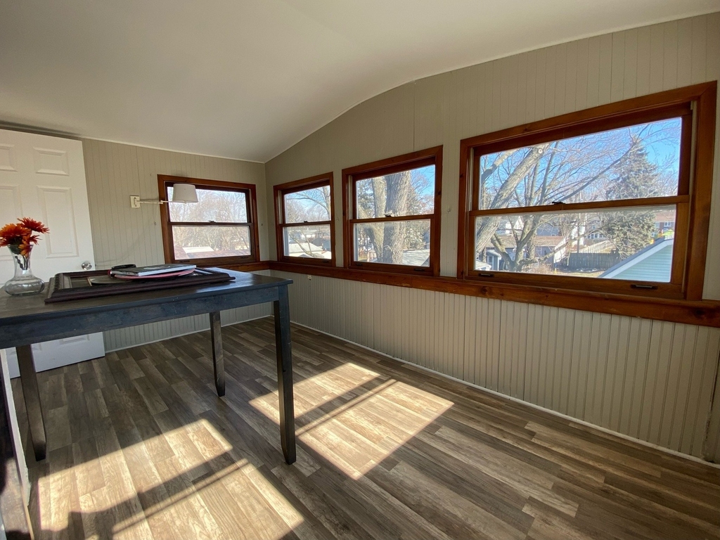 739 Iowa Avenue - Photo 11