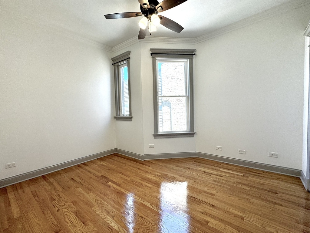 2424 N Mozart Street - Photo 15