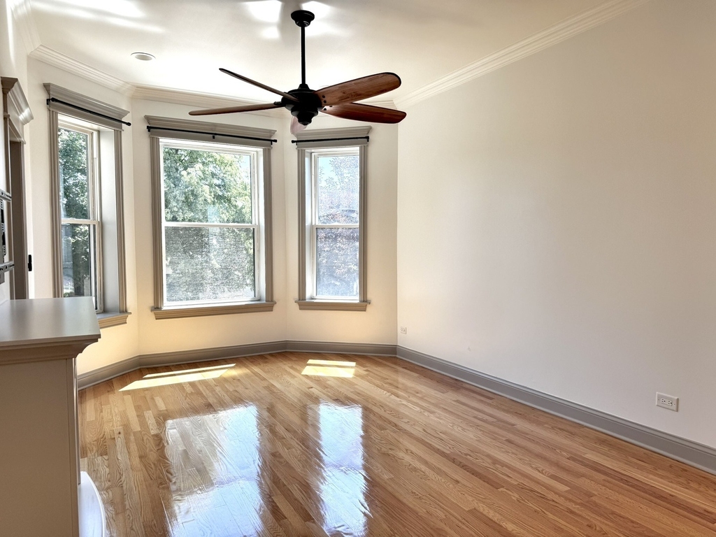 2424 N Mozart Street - Photo 7