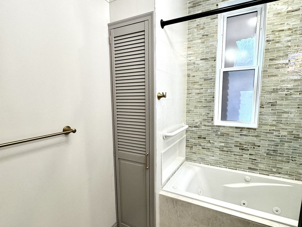 2424 N Mozart Street - Photo 18