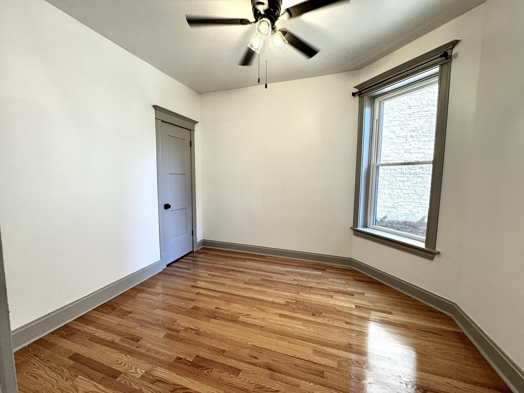 2424 N Mozart Street - Photo 11