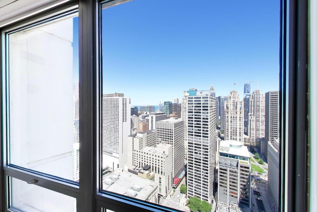 440 N Wabash Avenue - Photo 22