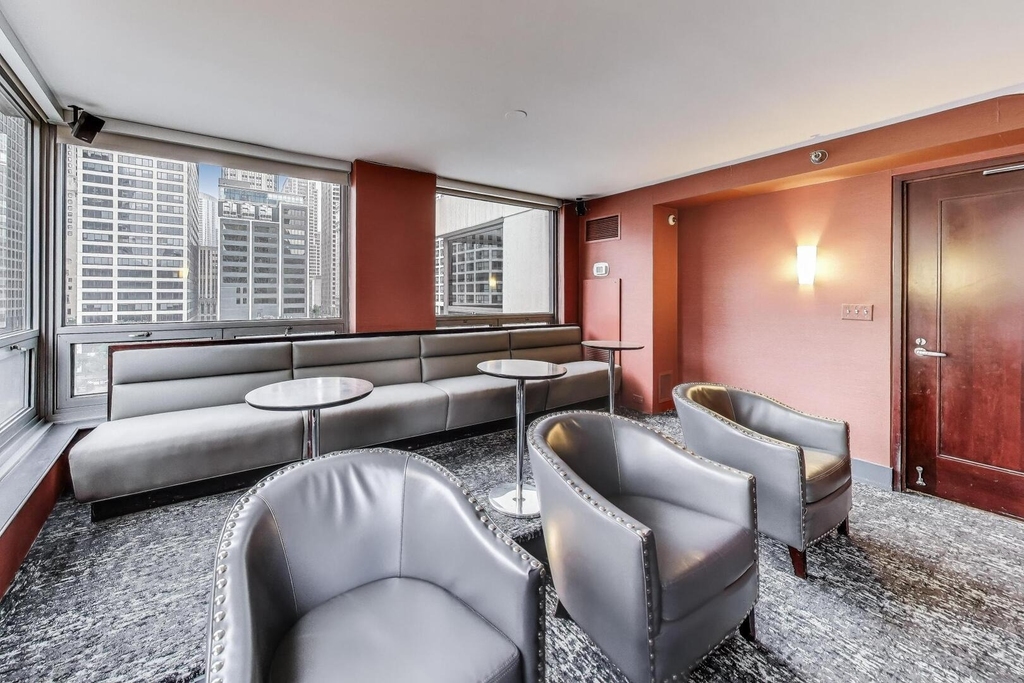 440 N Wabash Avenue - Photo 35