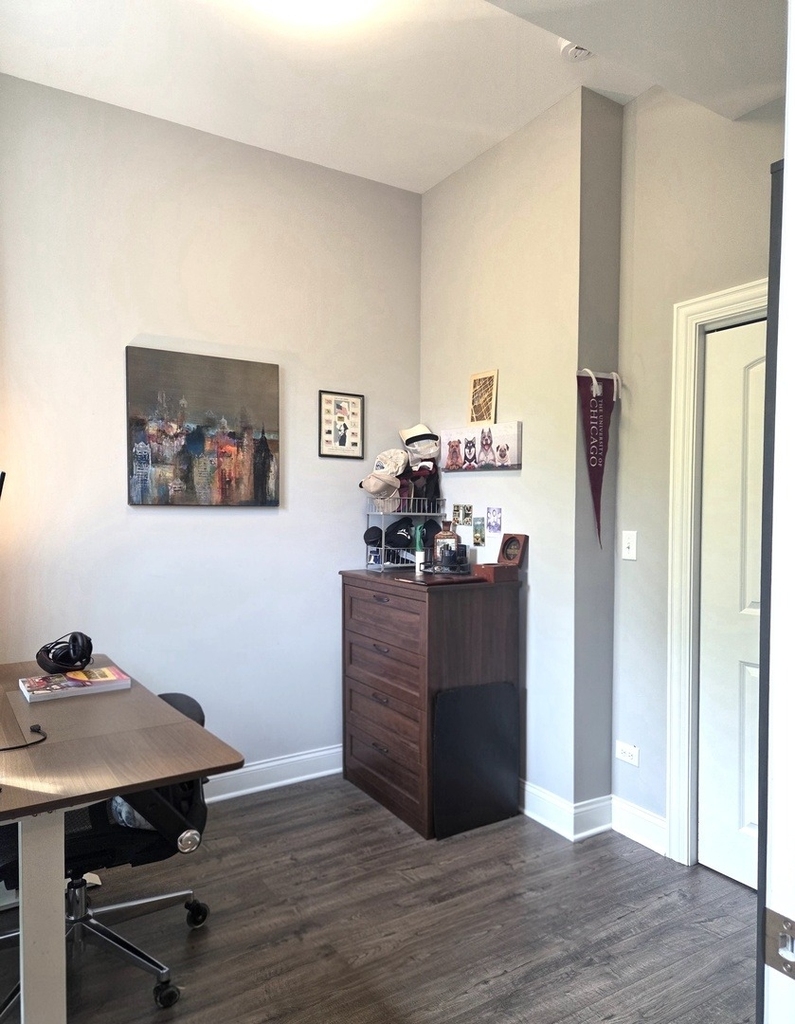 2726 W Haddon Avenue - Photo 5