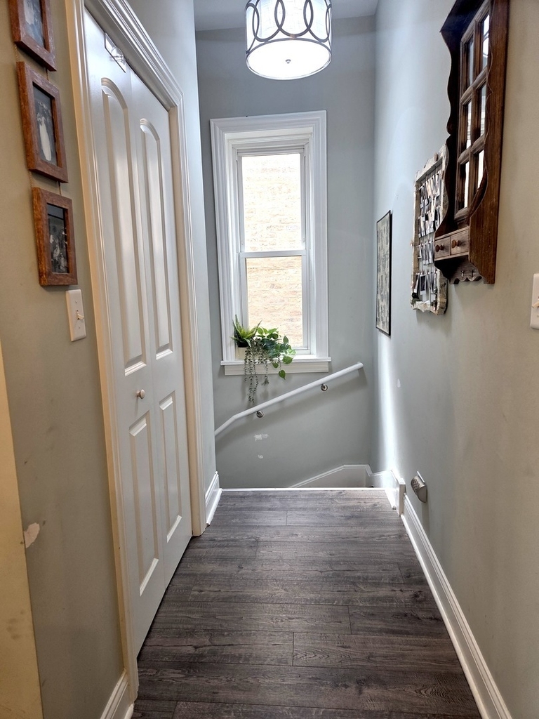 2726 W Haddon Avenue - Photo 2