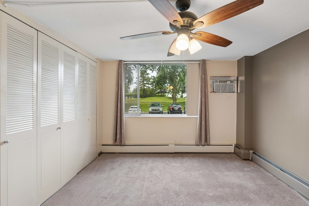 2211 S Stewart Avenue - Photo 16