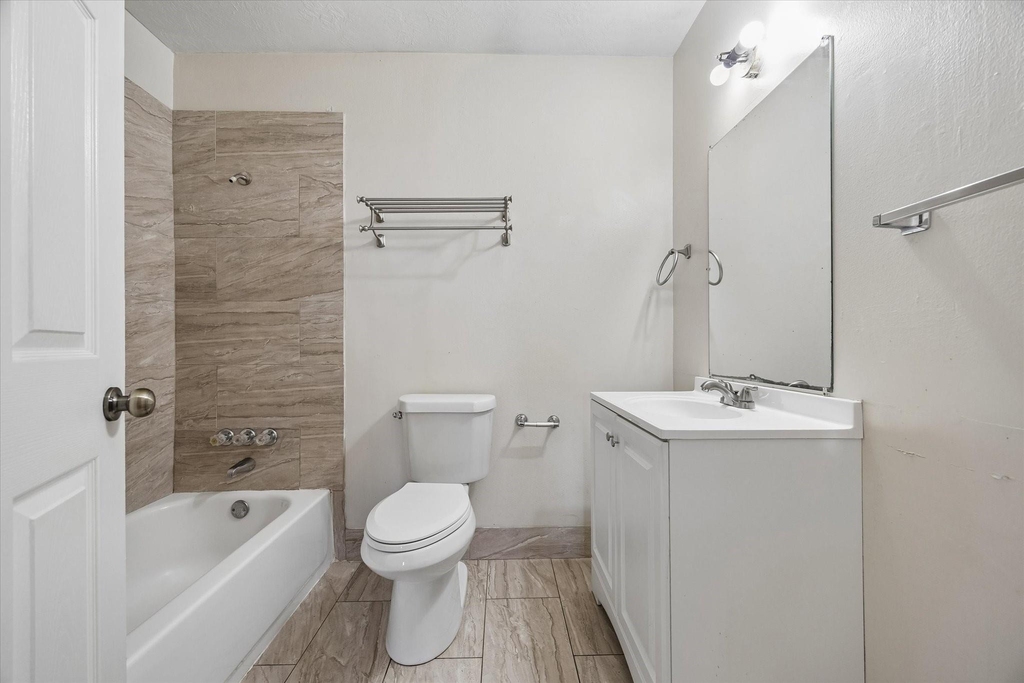 7119 Long Point Road - Photo 16