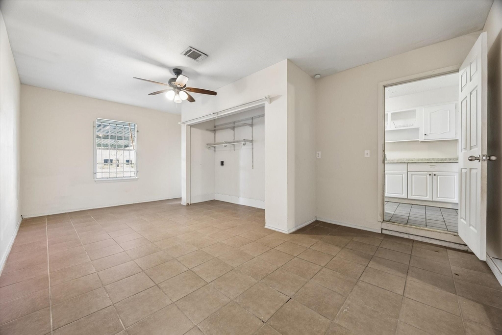 7119 Long Point Road - Photo 14