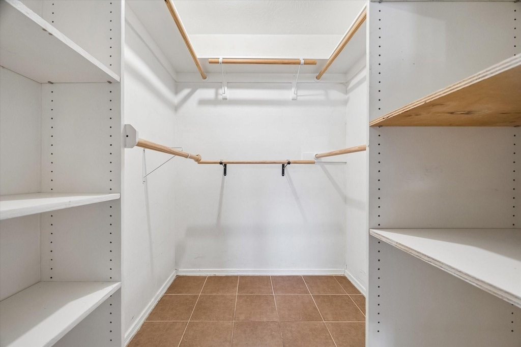 7119 Long Point Road - Photo 17