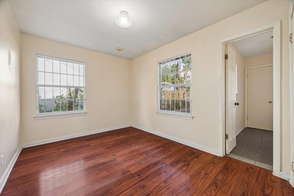 7119 Long Point Road - Photo 11