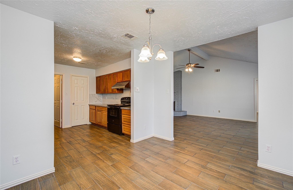 2702 Fir Crest Court - Photo 8