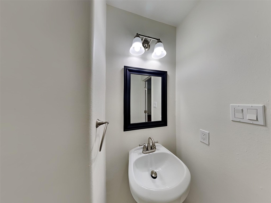16778 Fallen Timbers Drive - Photo 5