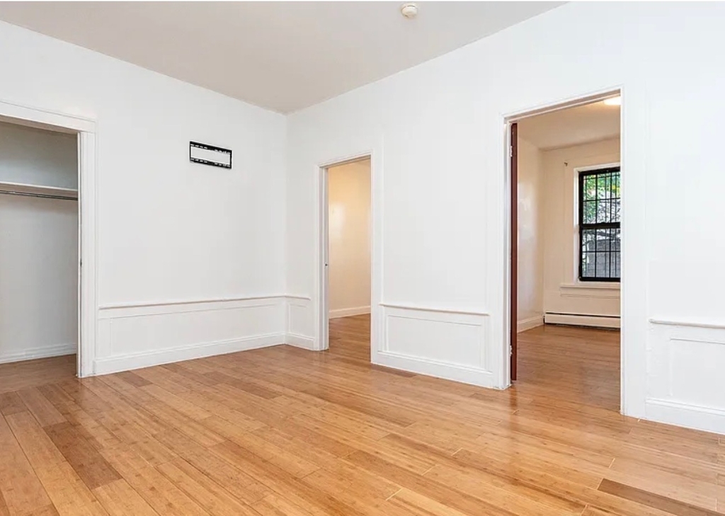 1014 East New York Avenue - Photo 2
