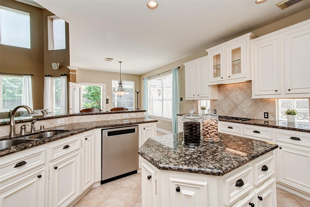 23707 Thornsby Court - Photo 11