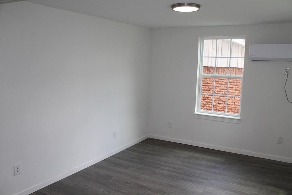 1015 30th Street - Photo 8