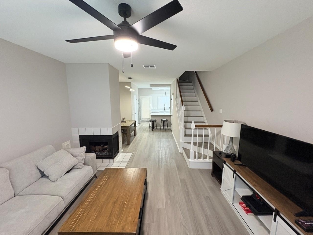 2910 Grants Lake Boulevard - Photo 2