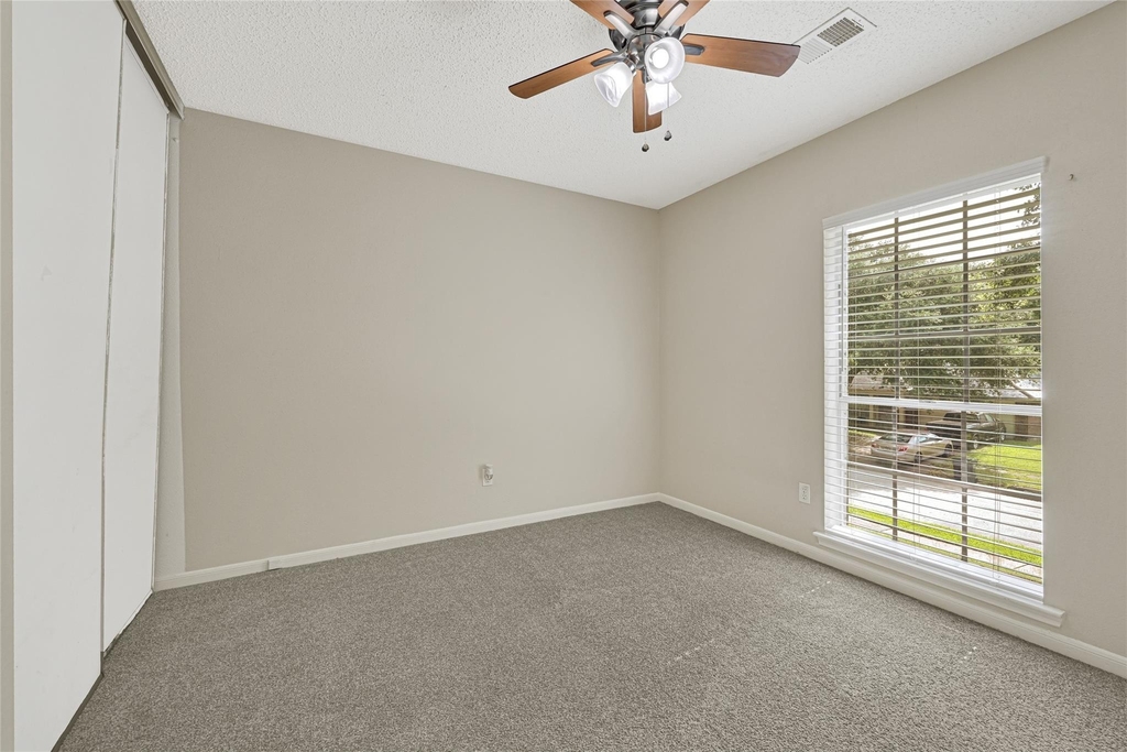 4010 Spring Garden Drive - Photo 14