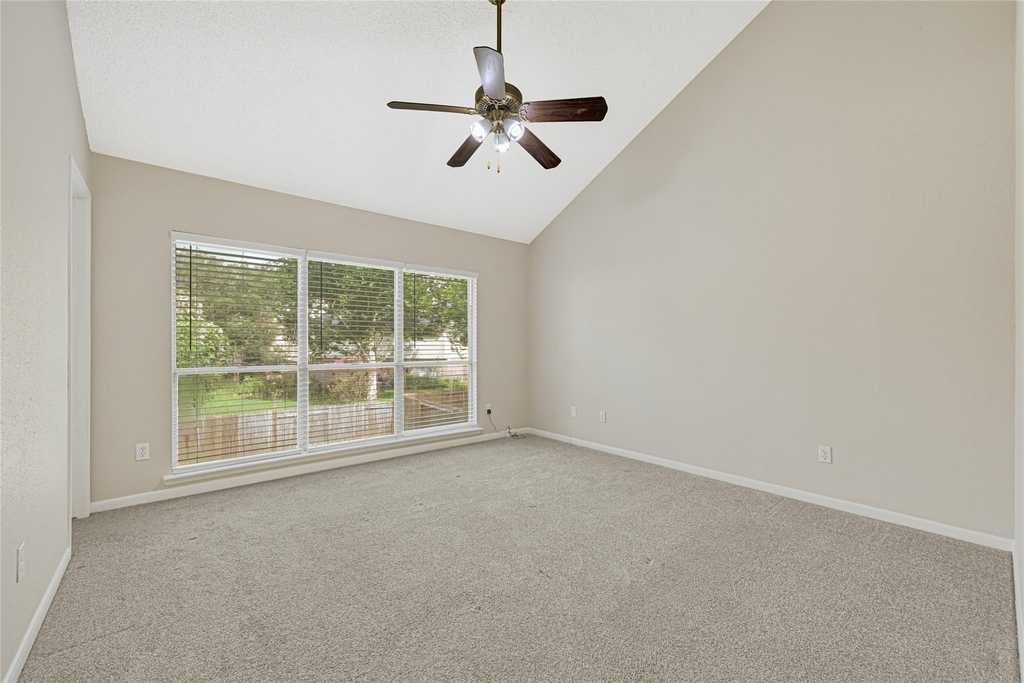 4010 Spring Garden Drive - Photo 15